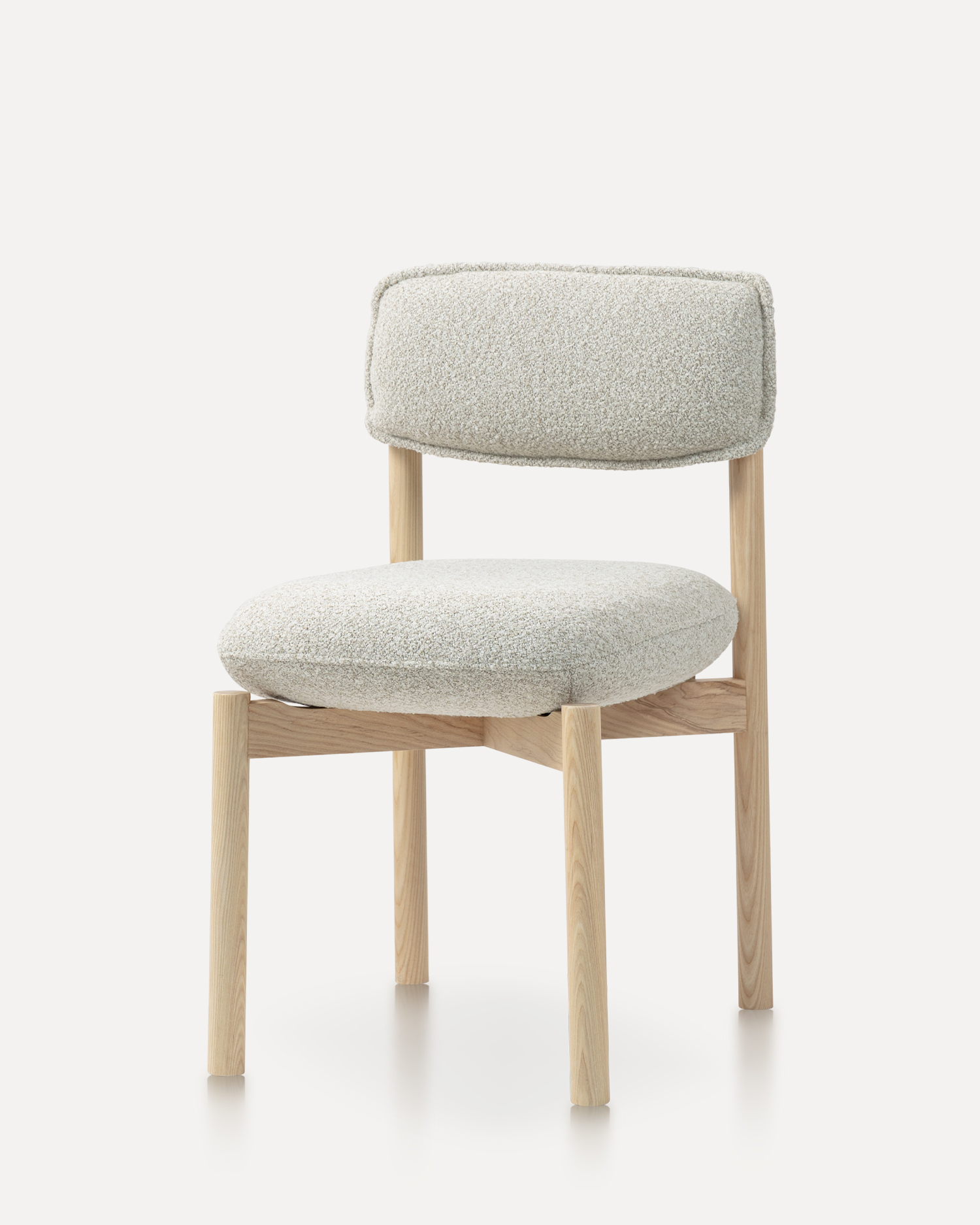 Dobra fuzijska drvena stolica